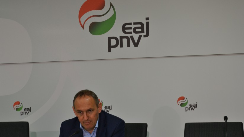 EAJ-PNV EXIGE A JAVIER DE ANDRÉS QUE ACEPTE LA OFERTA DEL LEHENDAKARI DE UNA PACTO DE ESTABILIDAD QUE BENEFICIA A ÁLAVA