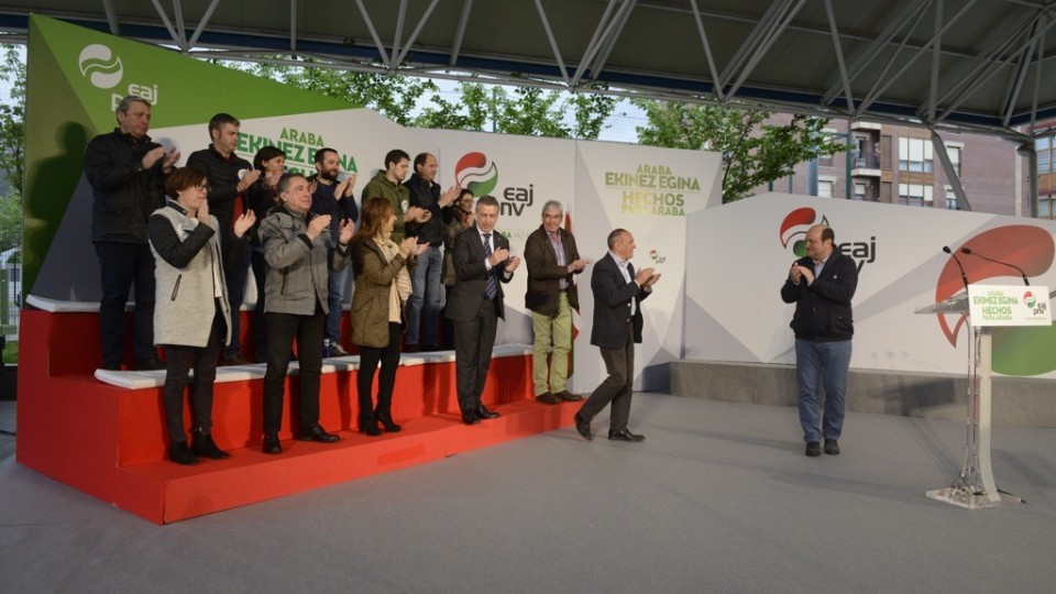 Hauteskunde mitina Laudion: Juanma Ibarretxe, Ramiro González, Iñigo Urkullu eta Andoni Ortuzar